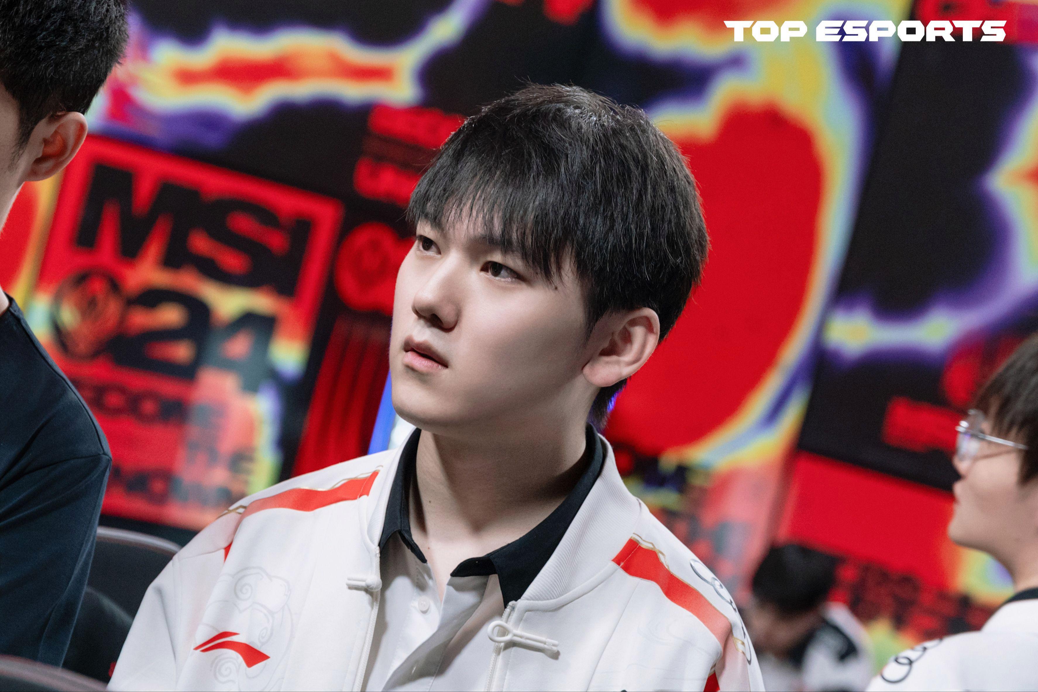 九游体育-包含JackeyLove新星绝杀表现惊艳，RNG未来可期！的词条